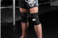 Genouillères - APEX Striking, Phantom Athletics -Sveltus Magasin genouilleres apex striking phantom athletics 2